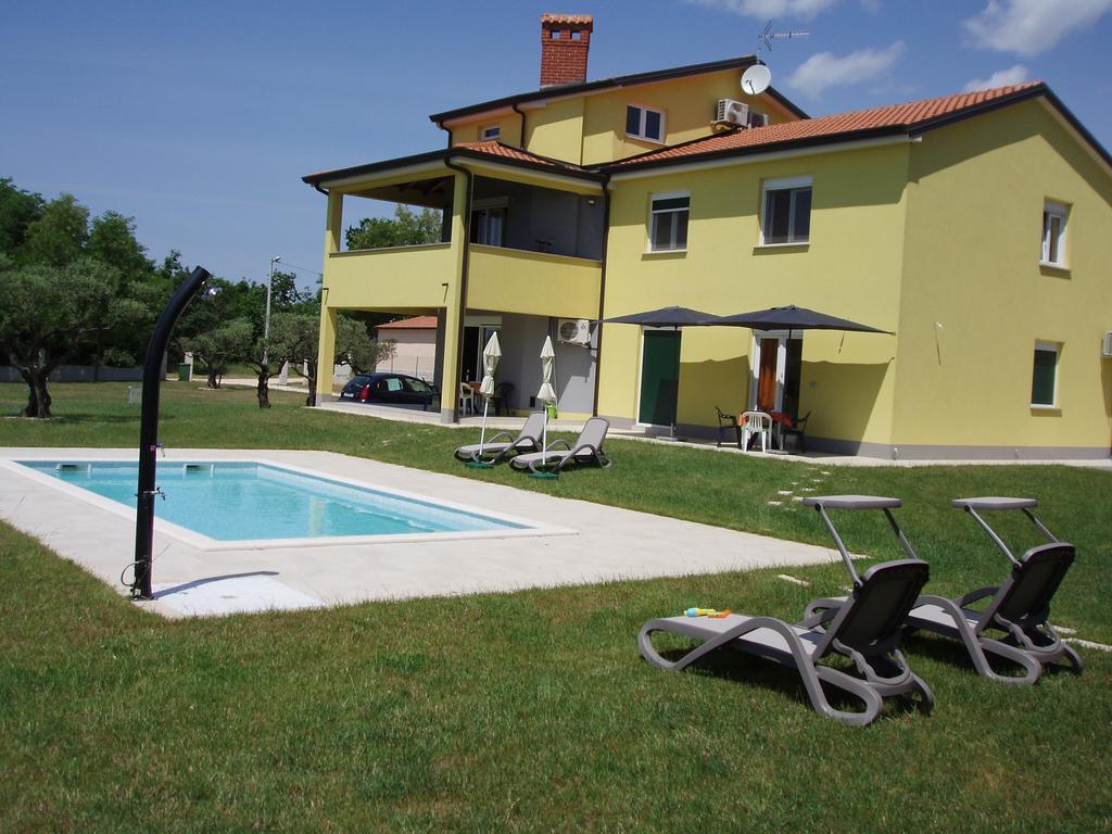 Villanova Apartments Poreč Eksteriør bilde