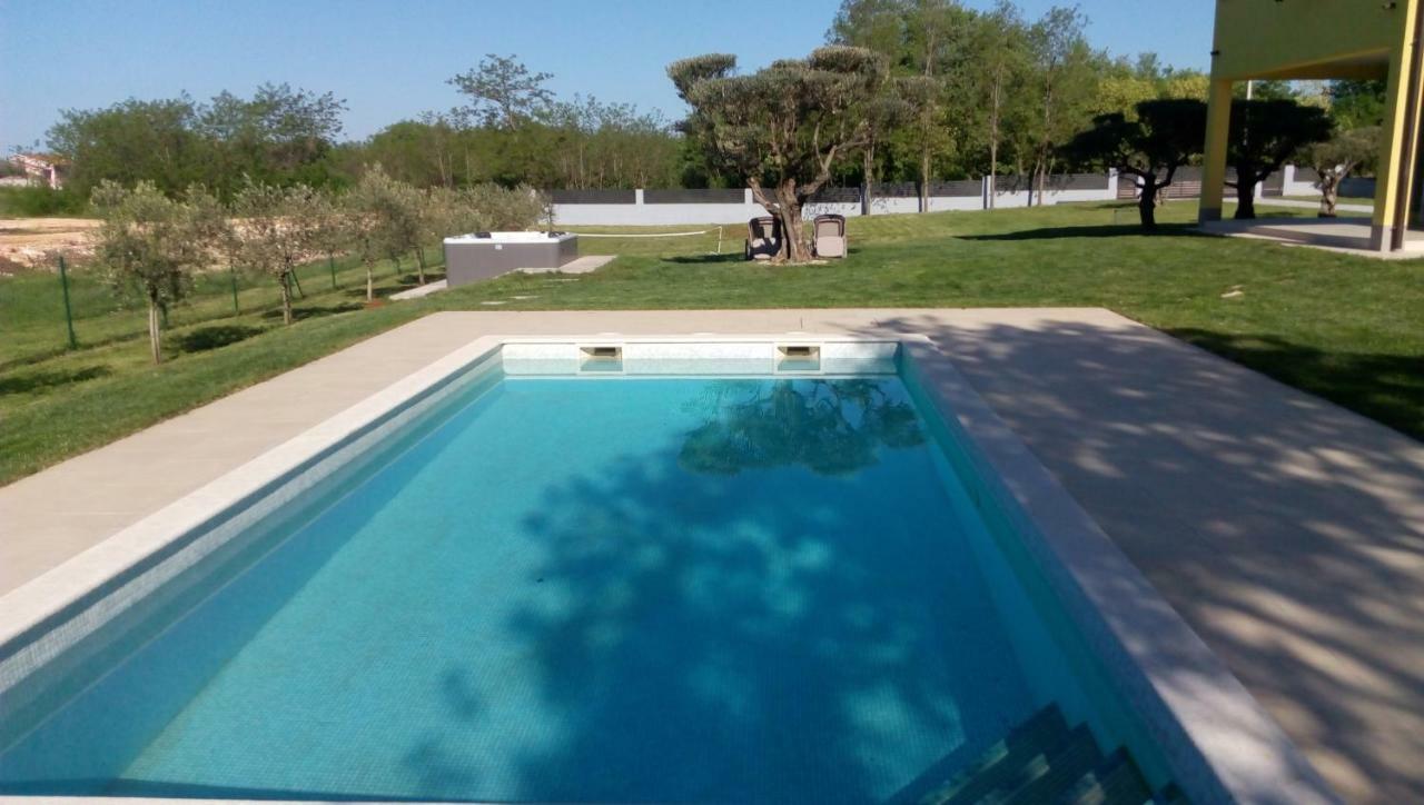 Villanova Apartments Poreč Eksteriør bilde